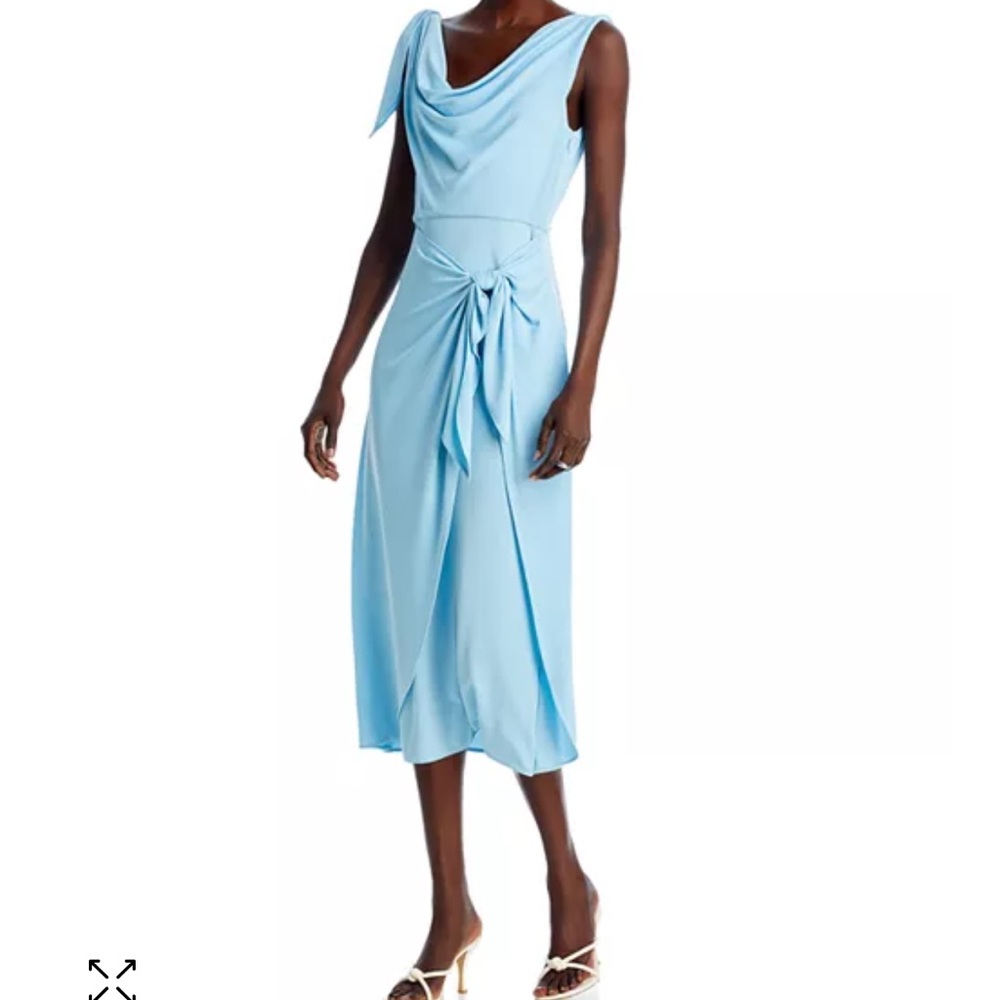 Cinq à Sept
Odin Drape Detail Midi Dress
Size 2